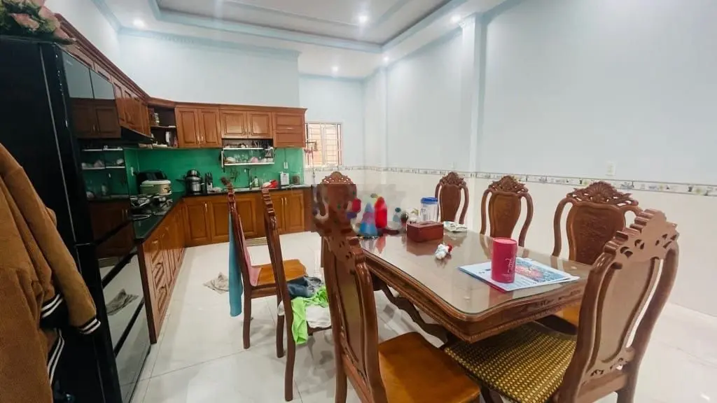 Nhà phố 3 tầng 100m2 ngang 5m ngay cầu vượt Linh xuân, QL1 hẻm xe tải