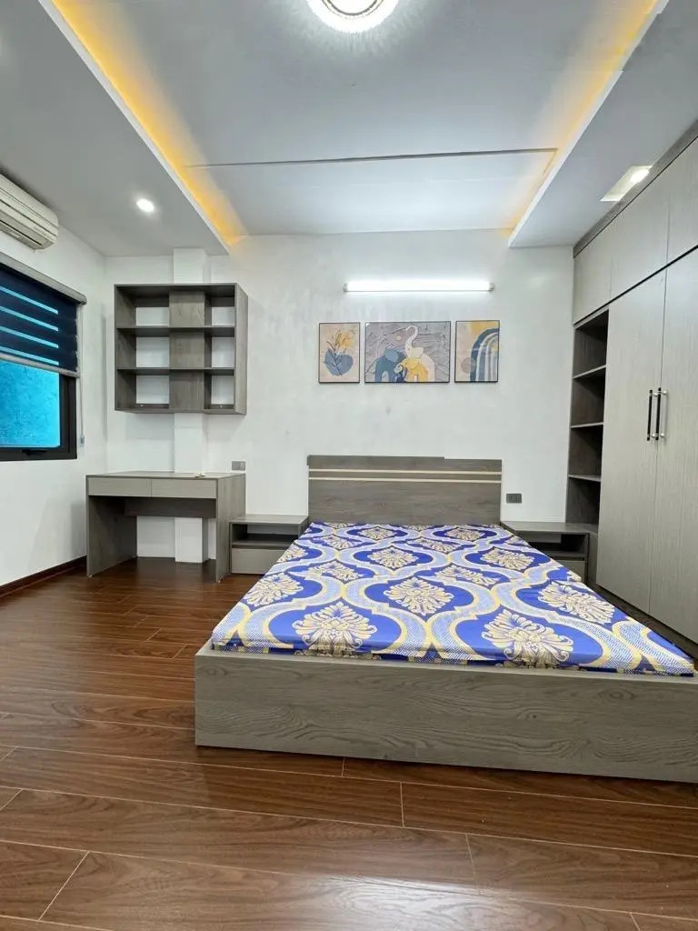 Nhân Chính nhà đẹp như khách sạn 5 tầng, 5 tỷ nhỉnh xe ba gác vào ngõ 5m full nội thất chủ tặng