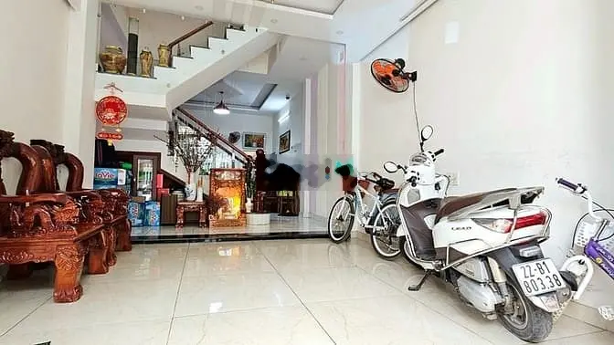 Bán nhà 1 trệt 2 lầu hẻm xe hơi đường 100A . P tân phú. Tp thủ đức