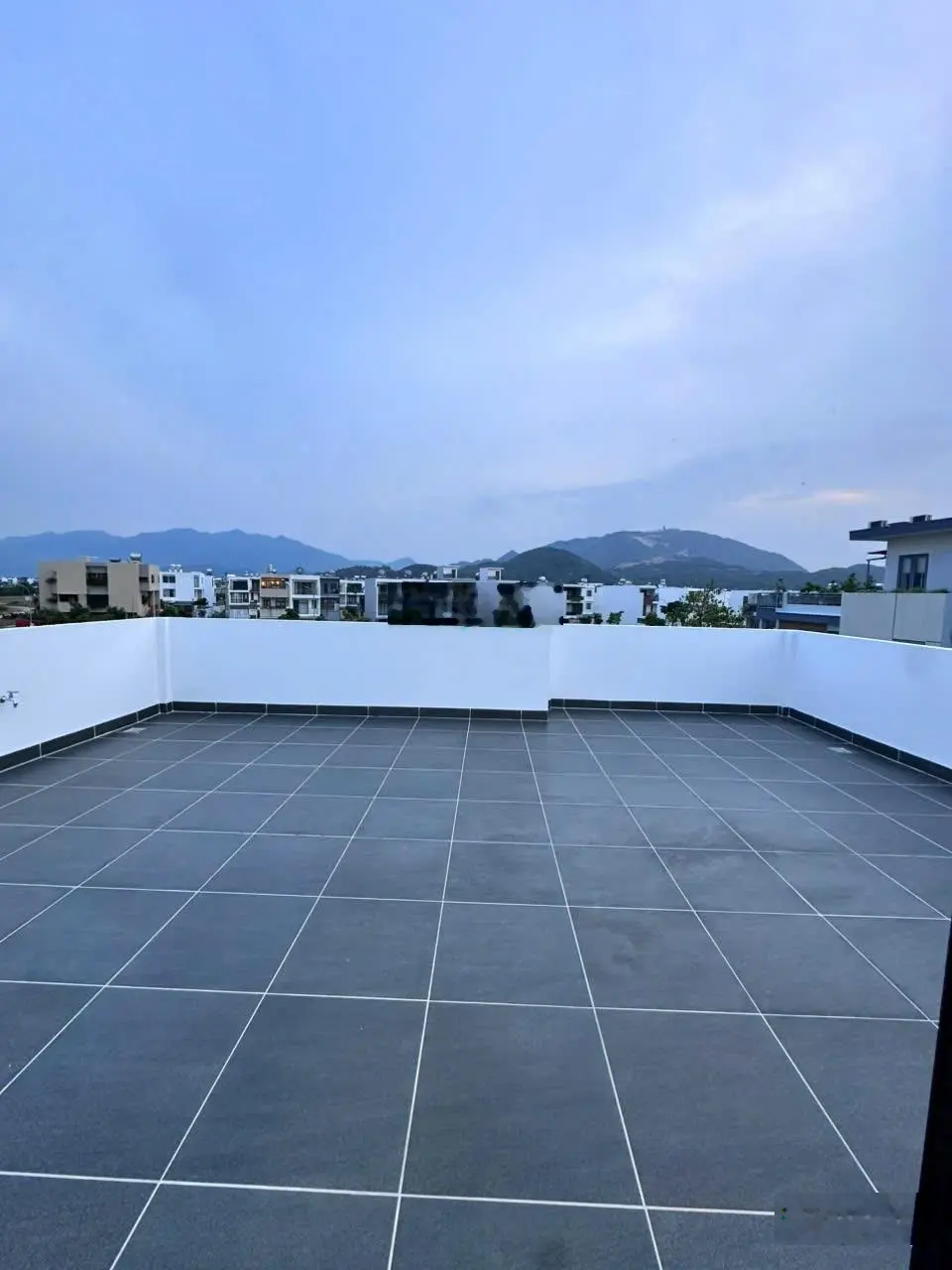 Căn biệt thự mới đường 27m Gói 7 KĐT Mỹ Gia. 216m2 ngang 10m, bao toàn bộ thuế phí sang nhượng