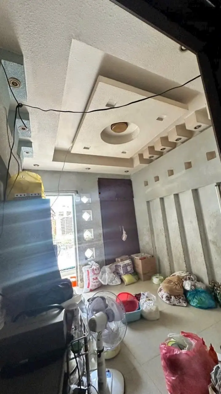 Bán nhà 3 tầng, CMT8, P13, Quận 10, hẻm 4m, 41m2 đất, 109m sàn, sổ hồng, giá 4,35 tỷ thương lượng