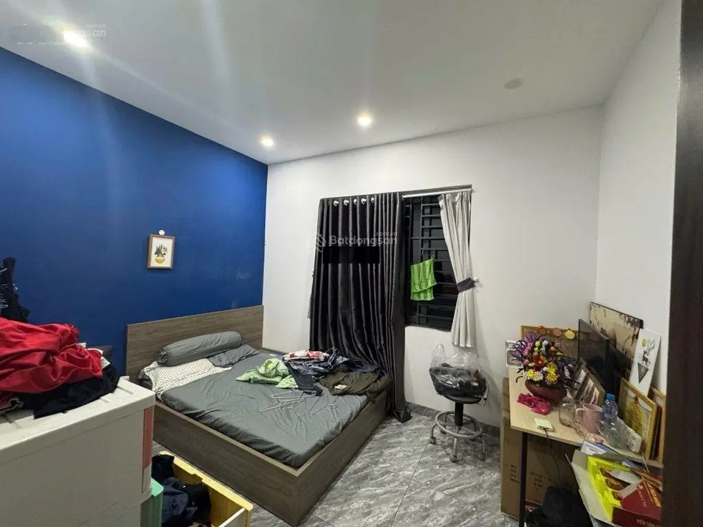 Bán nhà 3 tầng, đường 6 mét thông, diện tích : 50 m2. Giá 5 tỷ 650 thương lượng.