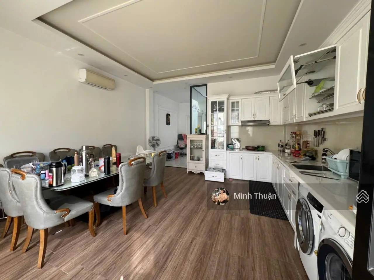 Nhà Tân Cổ Điển 3 tầng - Full NT - Ngay Nguyễn Duy Trinh,Q9 - 90m2 - Giá tốt chỉ: 10,5 tỷ