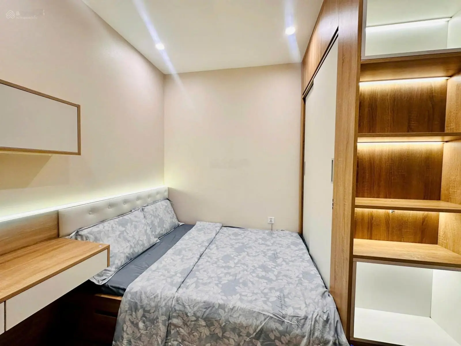 Chủ nhà chuyển về nội đô cần chuyển nhượng lại căn hộ 2PN1VS 60m2 tại Vinhomes Ocean Park Gia Lâm