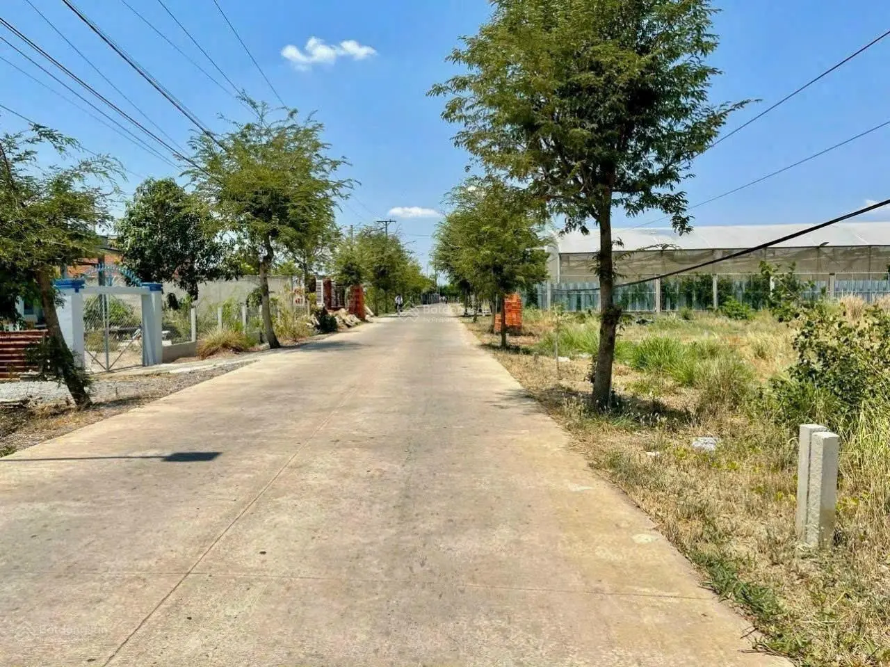 500m2 đất vườn MT đường xe tải chạy, giá rẻ nhất khu vực