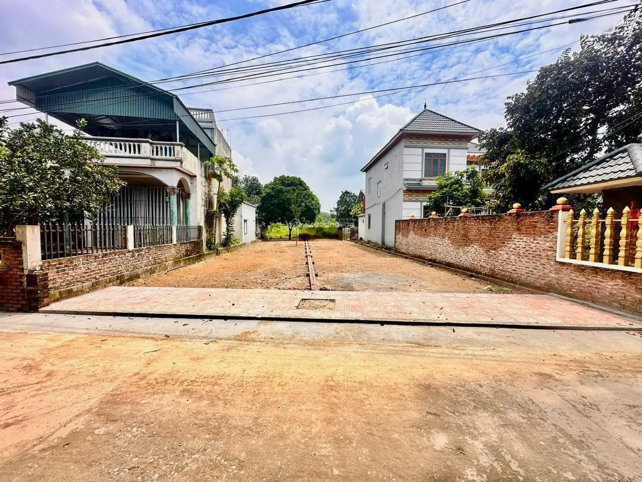 Trục chính Đồi Sen thông sang Tân Xã, full thổ cư, kinh doanh hay nhà trọ bất chấp