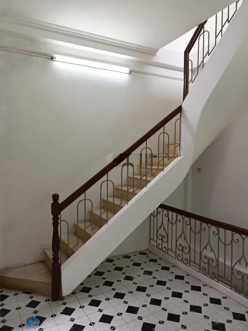 Bán Nhà Ngõ 282 Khâm Thiên, 10m Ra Phố, Ngõ Đẹp, DT: 25m, 4 Tầng, Giá: 1.92 Tỷ, Nhà Chưa Sổ Đỏ