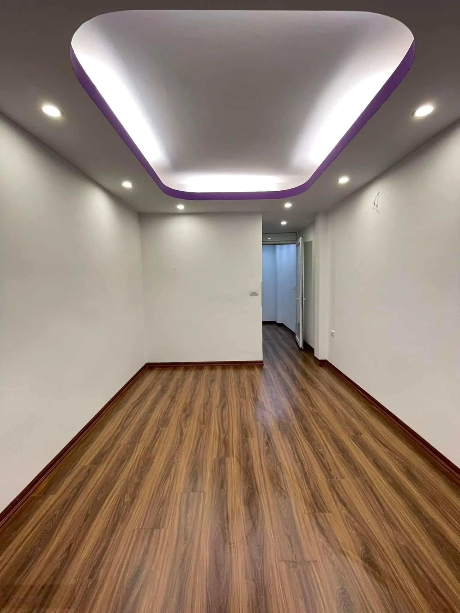 CHỈ 5.8tỷ CÓ NGAY NHÀ ĐẸP ĐỐNG ĐA, 27m 6T- MT3.3 FULL NỘI THẤT. XEM LÀ MÊ-Ở THÌ PHÊ