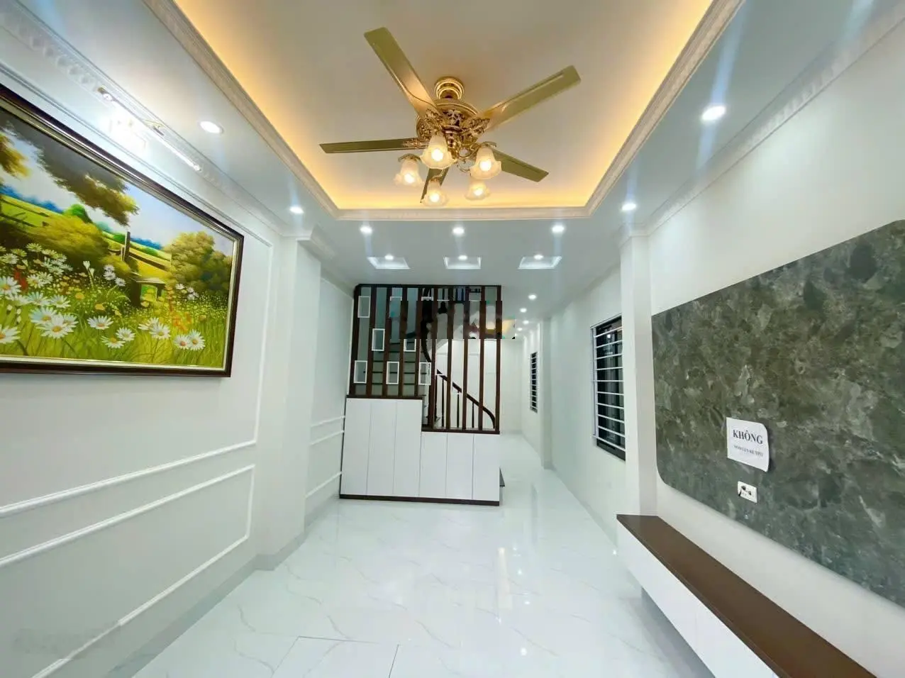 Siêu phẩm, hàng cực hiếm. Lô góc 43m2, nhà 5 tầng, view thoáng sáng, đường rộng. Giá cực tốt