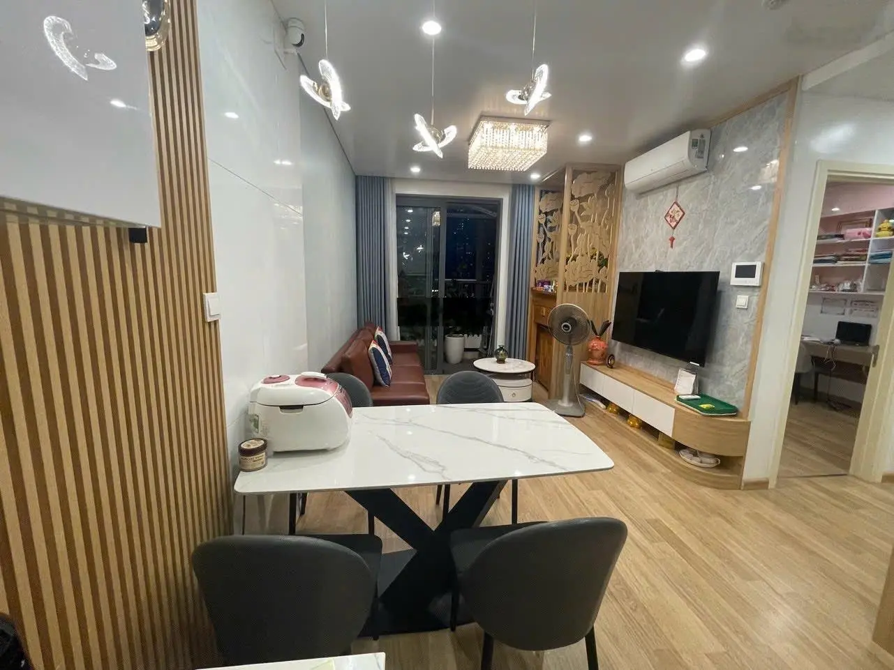 Bán căn hộ 72m2/2pn toà Mỹ Đình Pearl sẵn sổ đỏ full đồ đẹp view công viên bể bơi LH 0888 989 ***