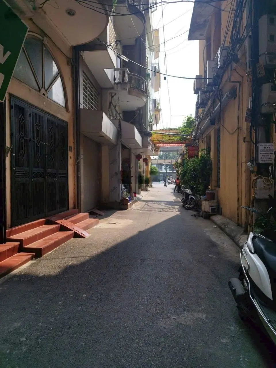 Bán nhà phố Nguyễn Trãi - ô tô đỗ cửa, 50m2x5T. Mặt tiền 4.2m, cách mặt phố 20m, 12.5 tỷ có TL