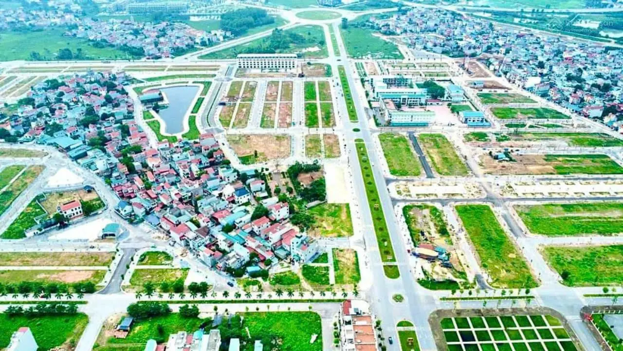 Chuyển nhượng lô đất 105m2 mặt đường Trường Chinh, cạnh ngã 6 Bắc Giang