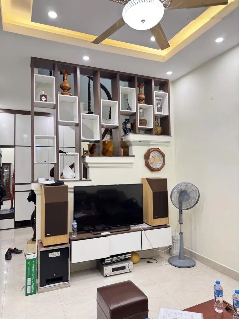 Lô góc 3 mặt thoáng - Thanh Nhàn - ngõ rộng nông thông tứ tung - vài bước chân ra phố