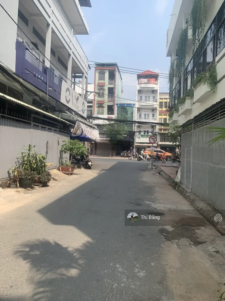 Bán nhà sát mặt tiền đường vị trí vàng để kinh doanh (4.2x17m) HXH quay đầu thông Bùi Đình Túy, CVA
