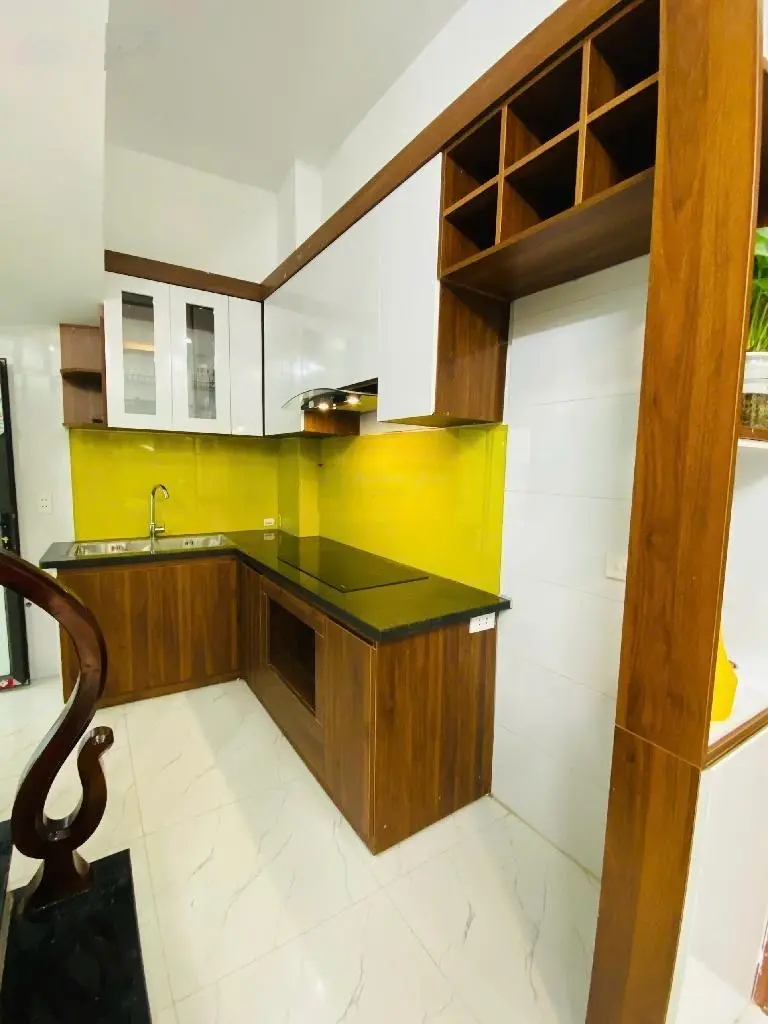 Siêu hiếm chùa quỳnh ngõ nông gần phố full nội thất