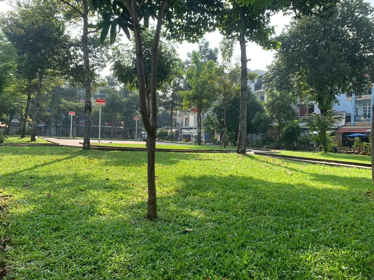 Nhà 3 tầng, ngay khu chung cư cao tầng Tower Tham Lương, đường Dương Thị Giang, Q12. Giá 9 tỷ