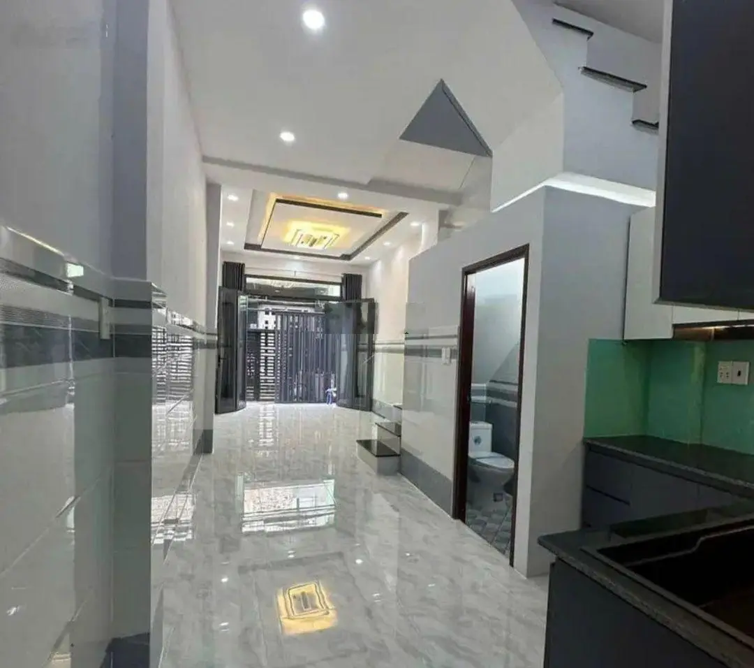 Nhà đẹp (5x15m) hẻm rộng ở Phạm Thế Hiển, P5, Q8, SHR, không quy hoạch