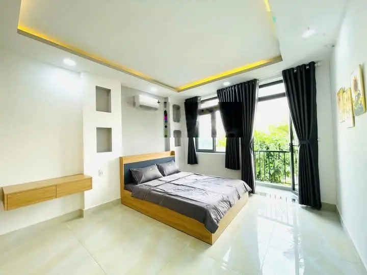 Bán nhà phố Hào Nam, nhà thoáng trước sau, cách ô tô chỉ 47m, ngõ rộng thông, DT 40m2 * 4 tầng