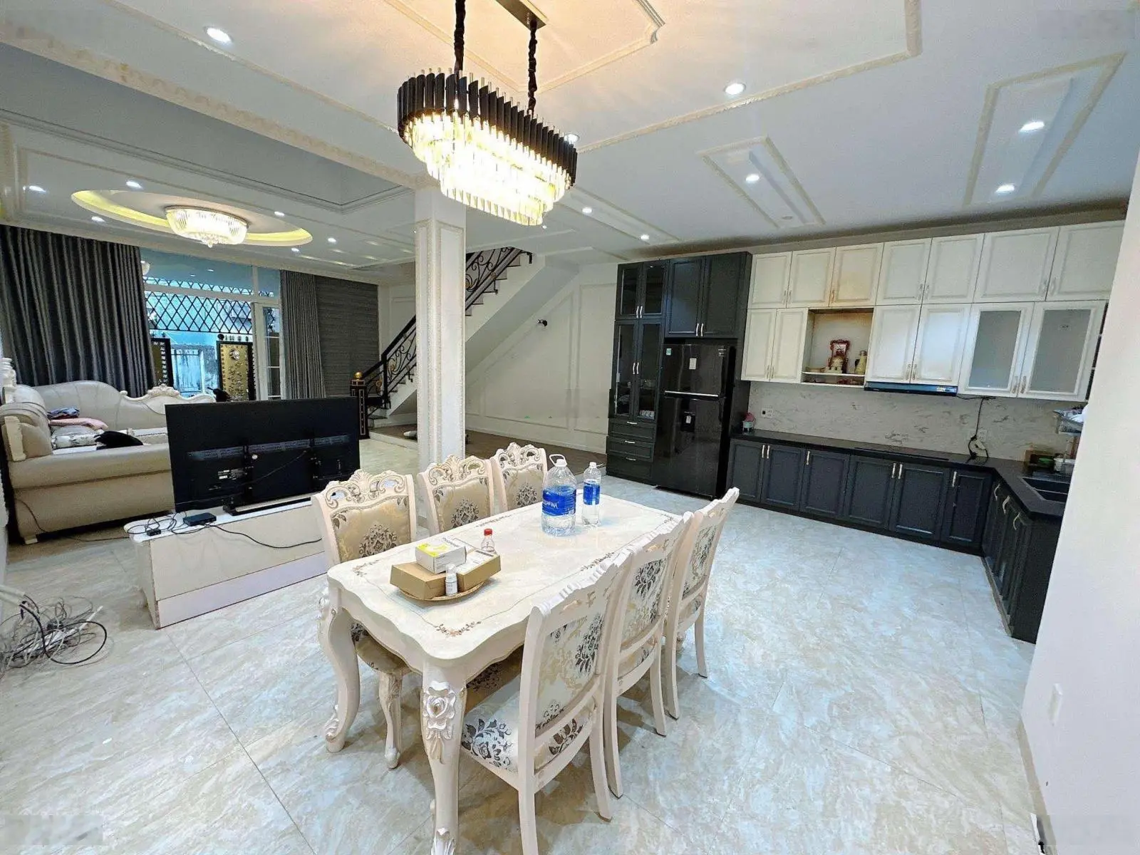 Bán lỗ biệt thự mini tân cổ điển - Kiệt Hoàng Diệu - gần Chợ Mới - Gọi Sa