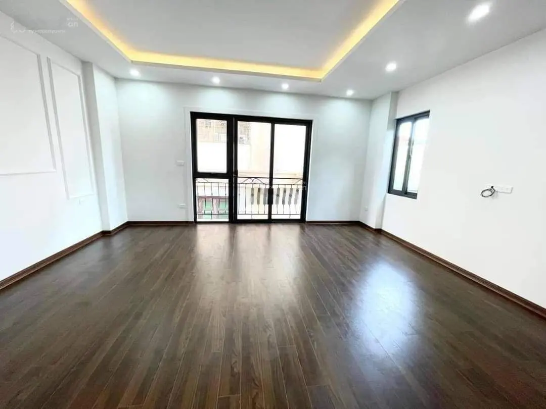 Nhà đẹp 6 tầng thang máy phố Nguyễn Ngọc Nại, phân lô quân đội, ô tô chạy vòng quanh.