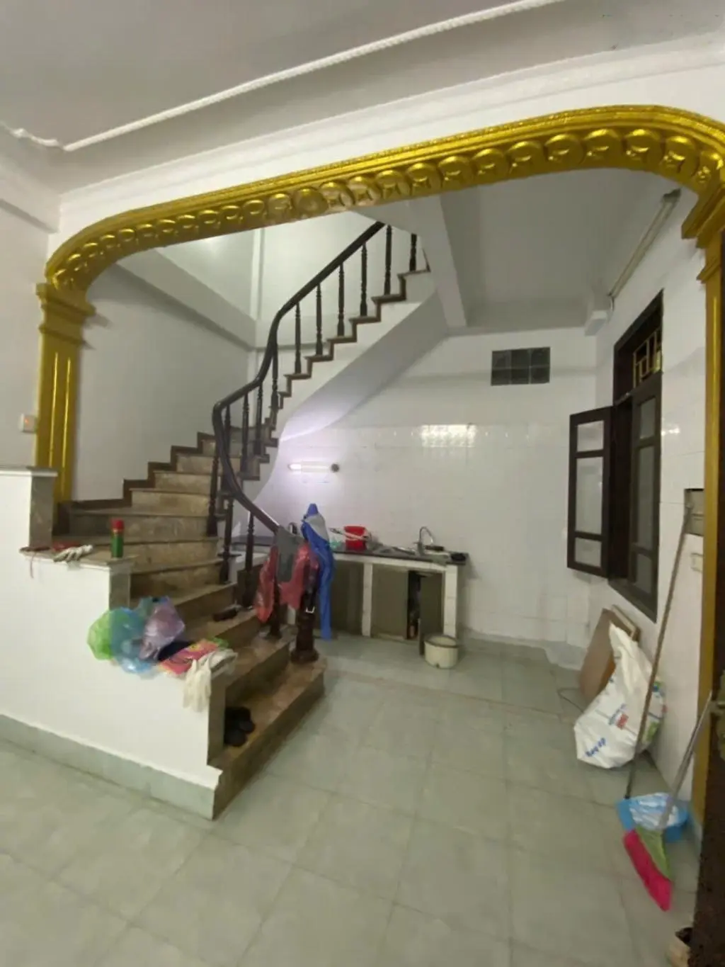 Bán nhà phố Tôn Đức Thắng, 36m , 5 tầng, gần phố.