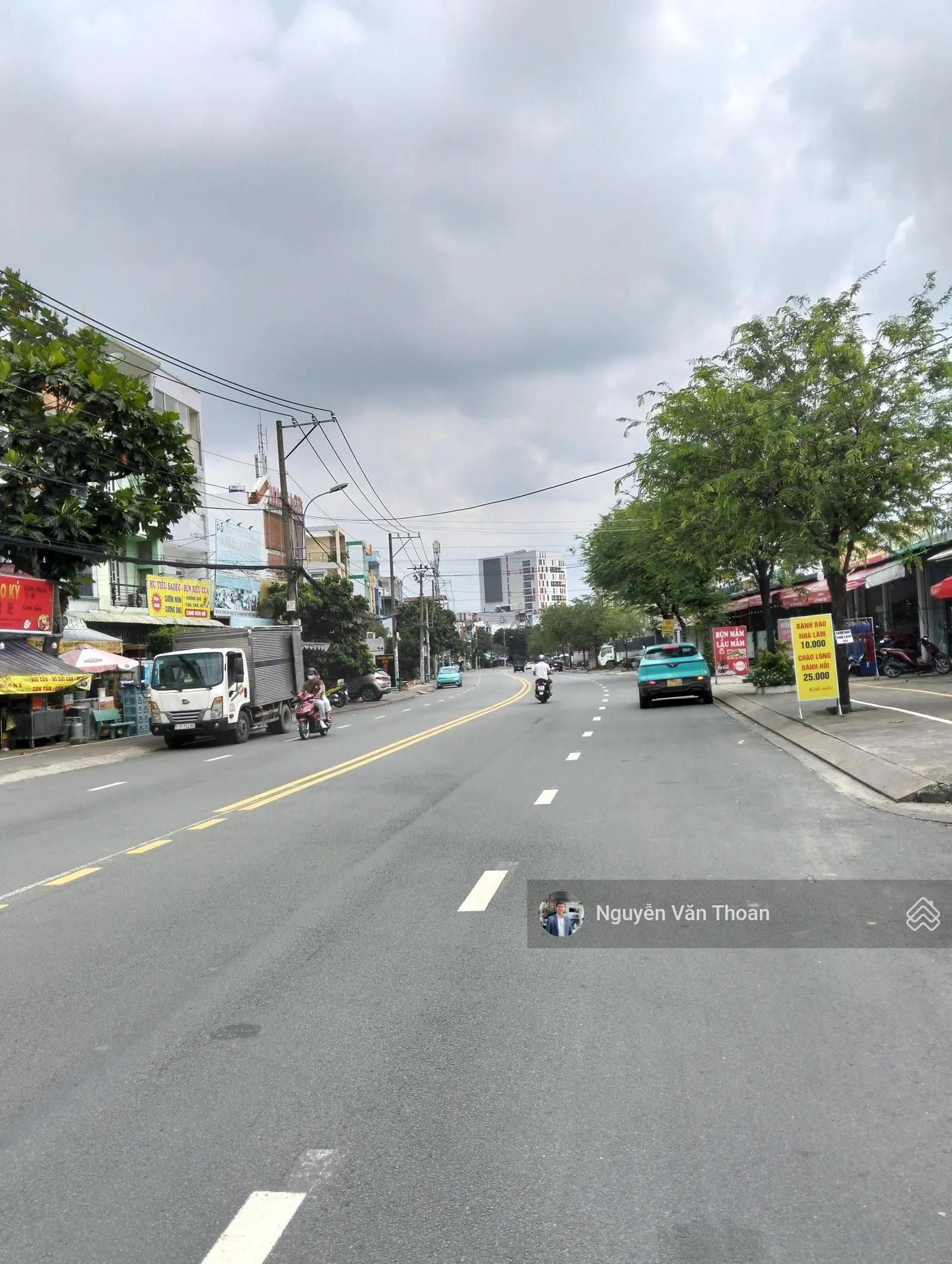 Cần bán lô đất ngay chợ đêm đường Man Thiện