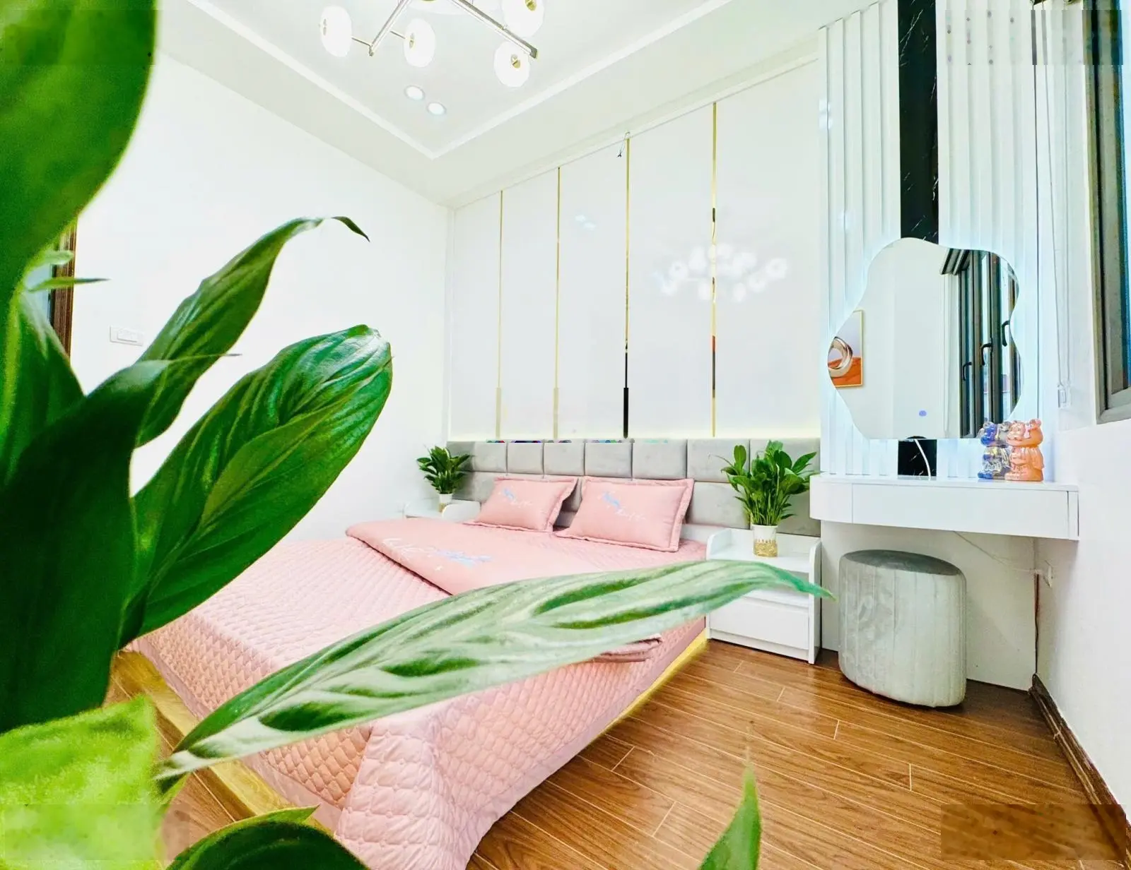 8 tỷ - ô tô đỗ tận cửa - phân lô quân đội - ngõ thông - siêu hiếm cầu giấy