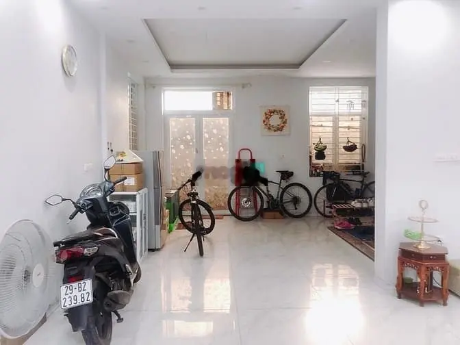 Bán BT mini phố Lạc Long Quân 140m2 đất 5 tầng TM chỉ 38 tỷ