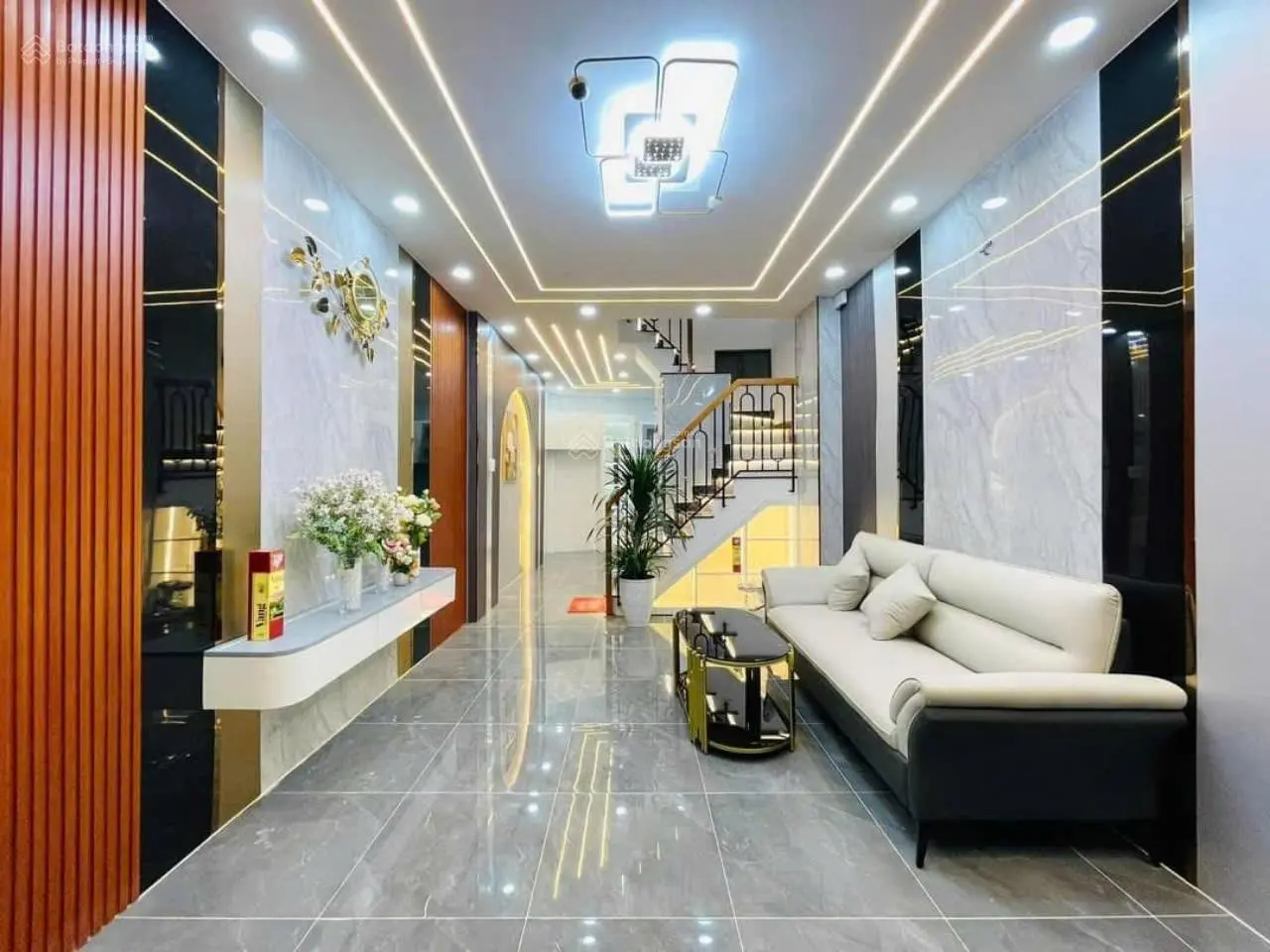 Mới - rẻ - đẹp- đã có mặt tại bình chánh với căn nhà 75m2 chỉ với 2 tỷ 650. nhanh tay thôi nào.