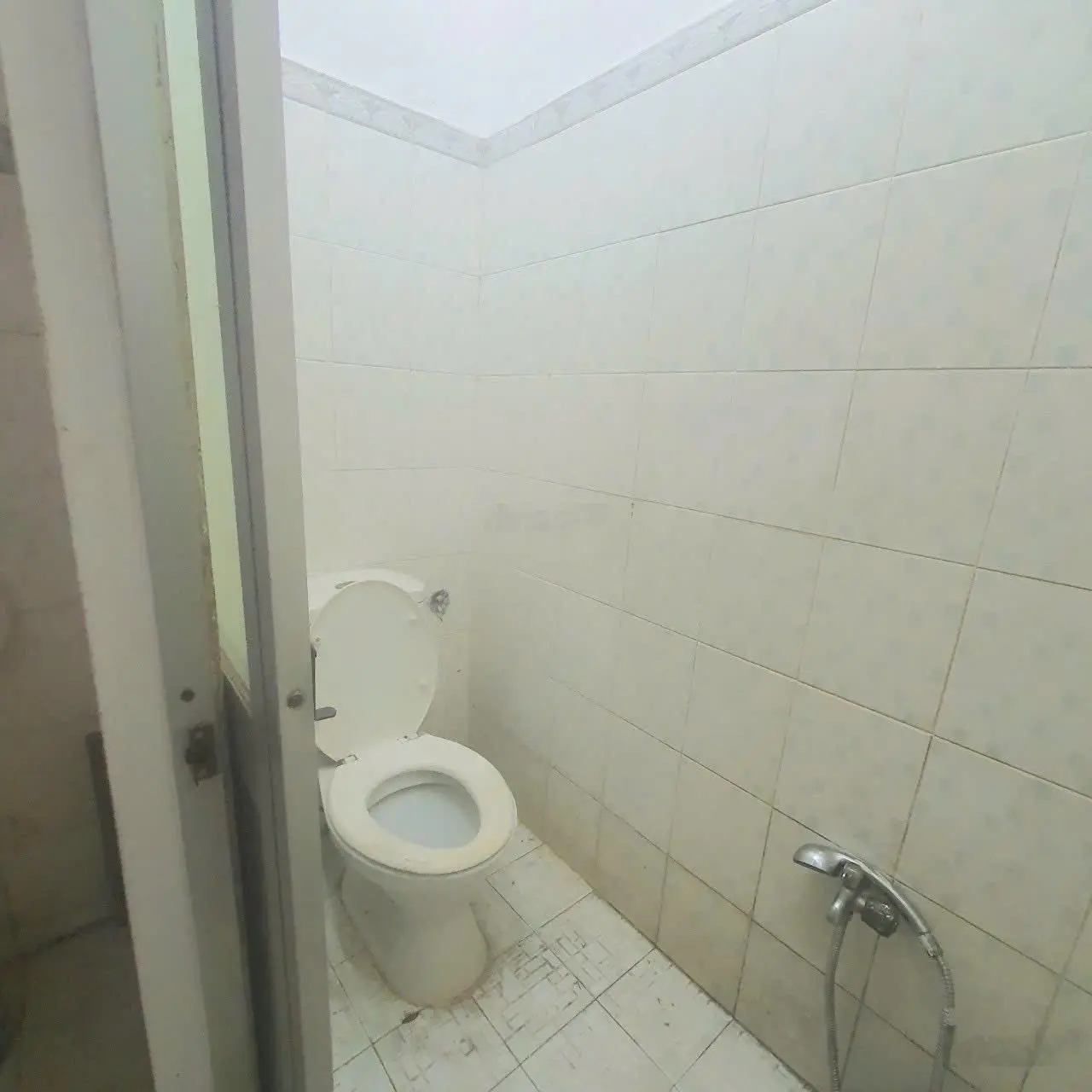 [ Quận 6 ] 5 tỷ 600 Chính chủ bán nhà hẻm xe hơi 1/ đg Minh Phụng P6 Q6.