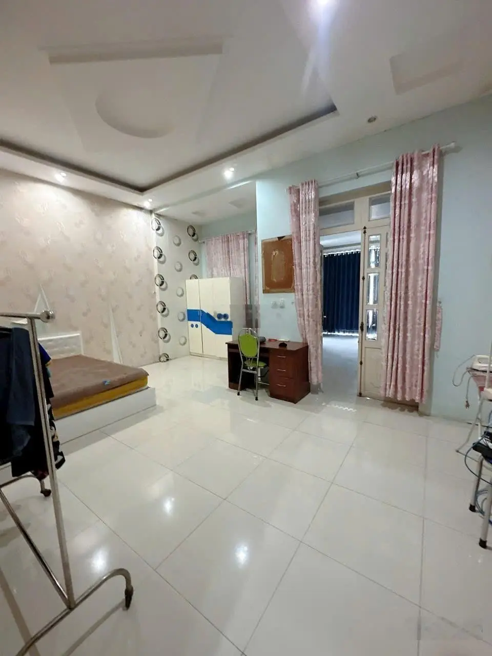 Bán nhà lầu đúc sổ riêng cách mặt tiền đường Nguyễn Khuyến 50m