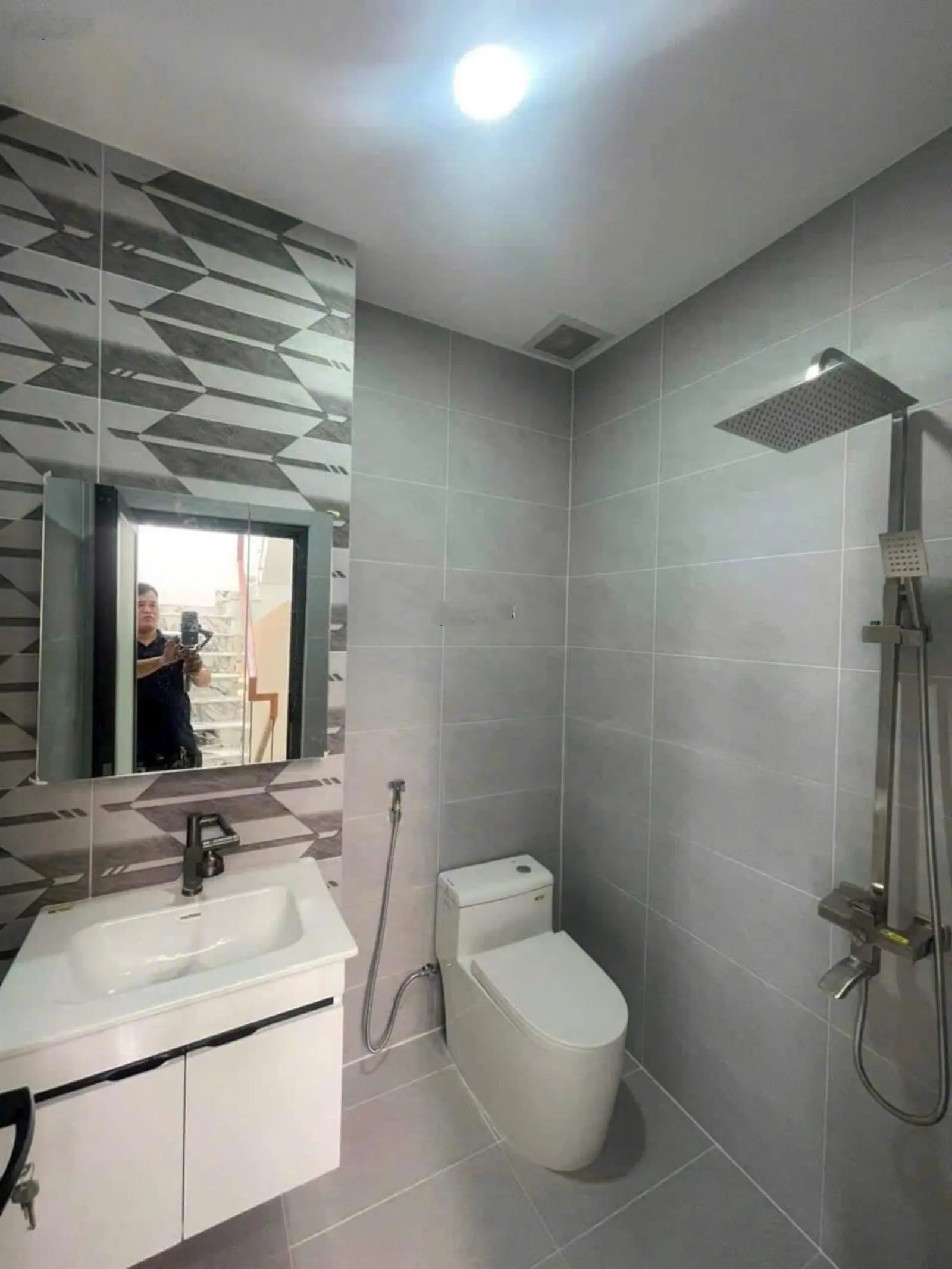 Giá cực chất bán nhà riêng tại Đường Hậu Giang, Quận 6, DT:59m2, giá 5,2tỷ, sổ hồng riêng chính chủ