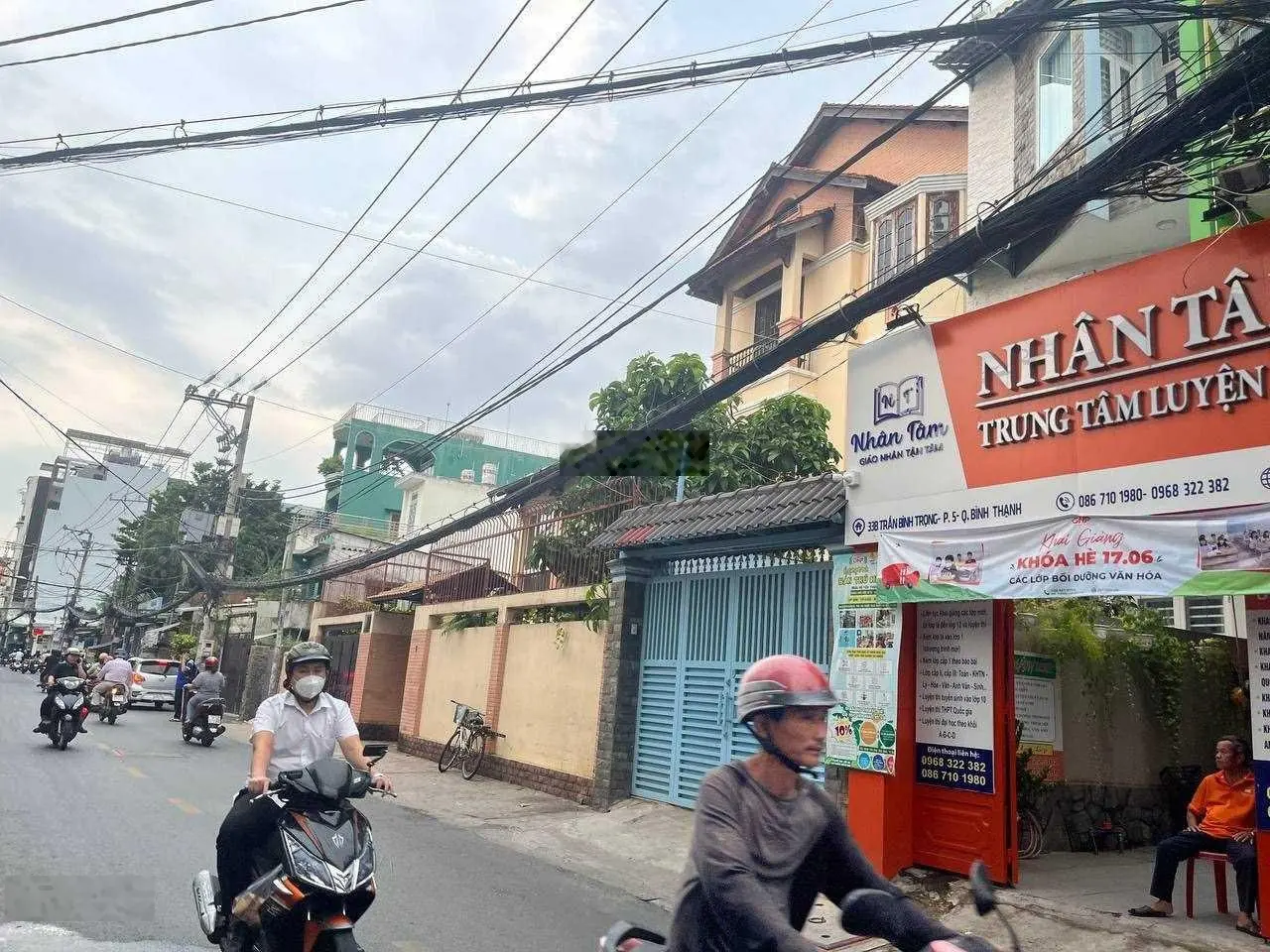 Bán nhà mặt tiền đường Trần Bình Trọng, Phường 5, Bình Thạnh, DT 8.4x25m. 4 tầng. Giá bán 22.5 tỷ