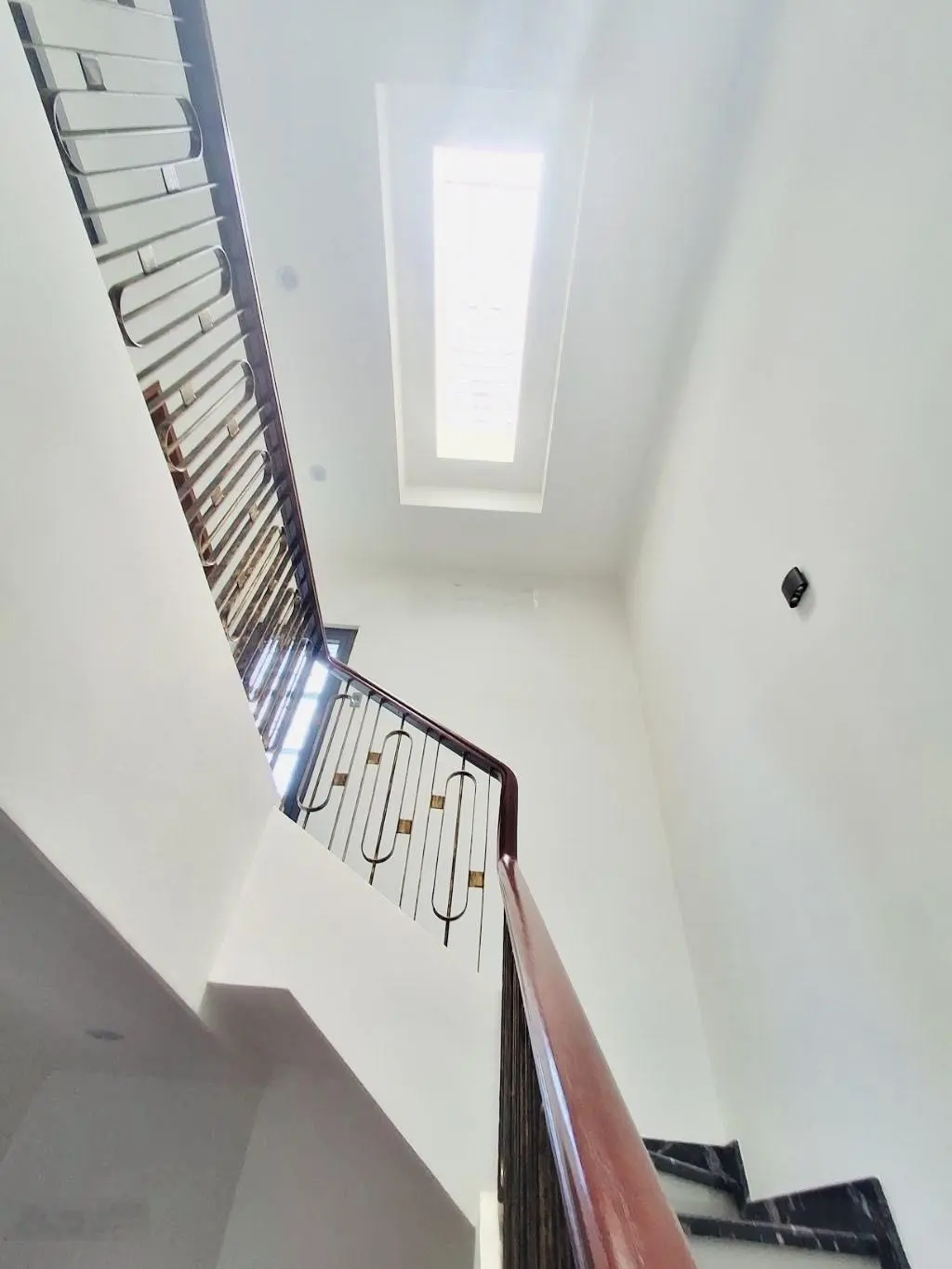 Nhà đẹp 4 tầng ngang 5 bề thế - phường cái lái quận 2 tp thủ đức - nhanh tay sở hữu ạ.!