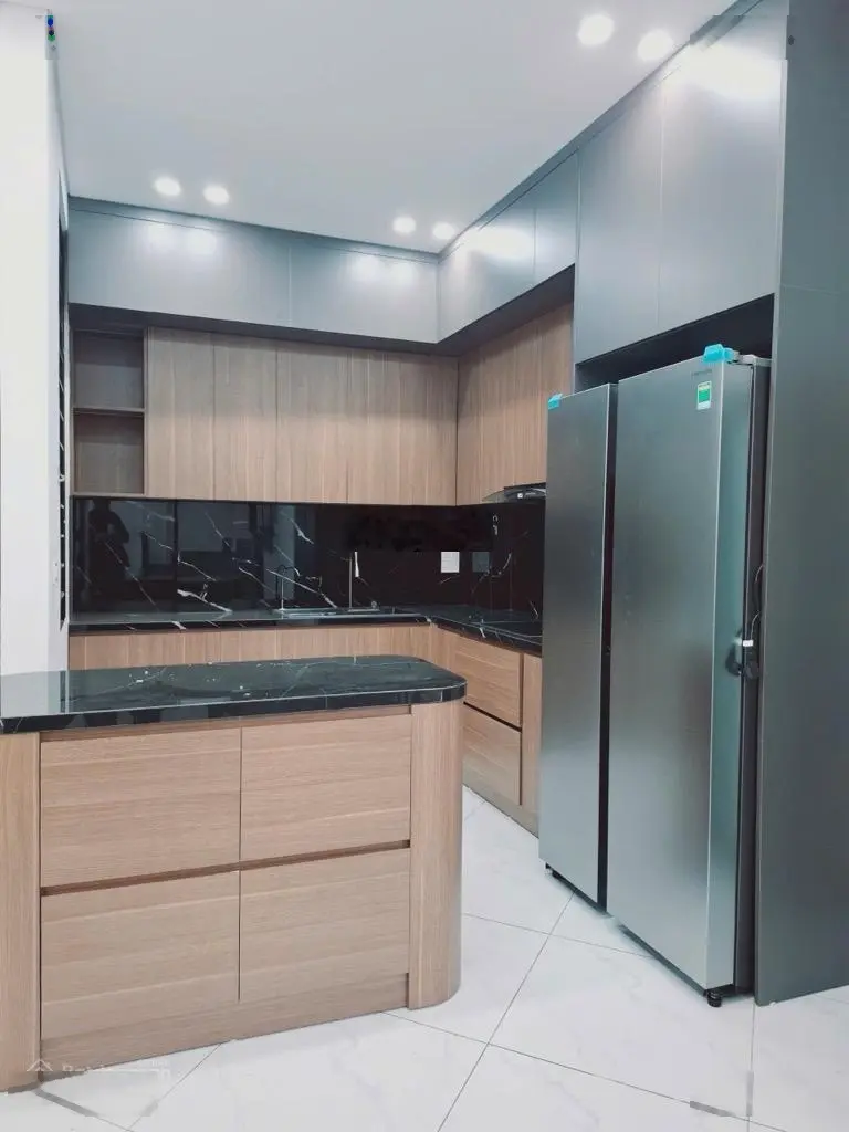 Bán nhà mới Ngọc Thuỵ, full nội thất, ngõ nông, ô tô đỗ cổng, diện tích 32m2, nhỉnh 5tỉ (tl)
