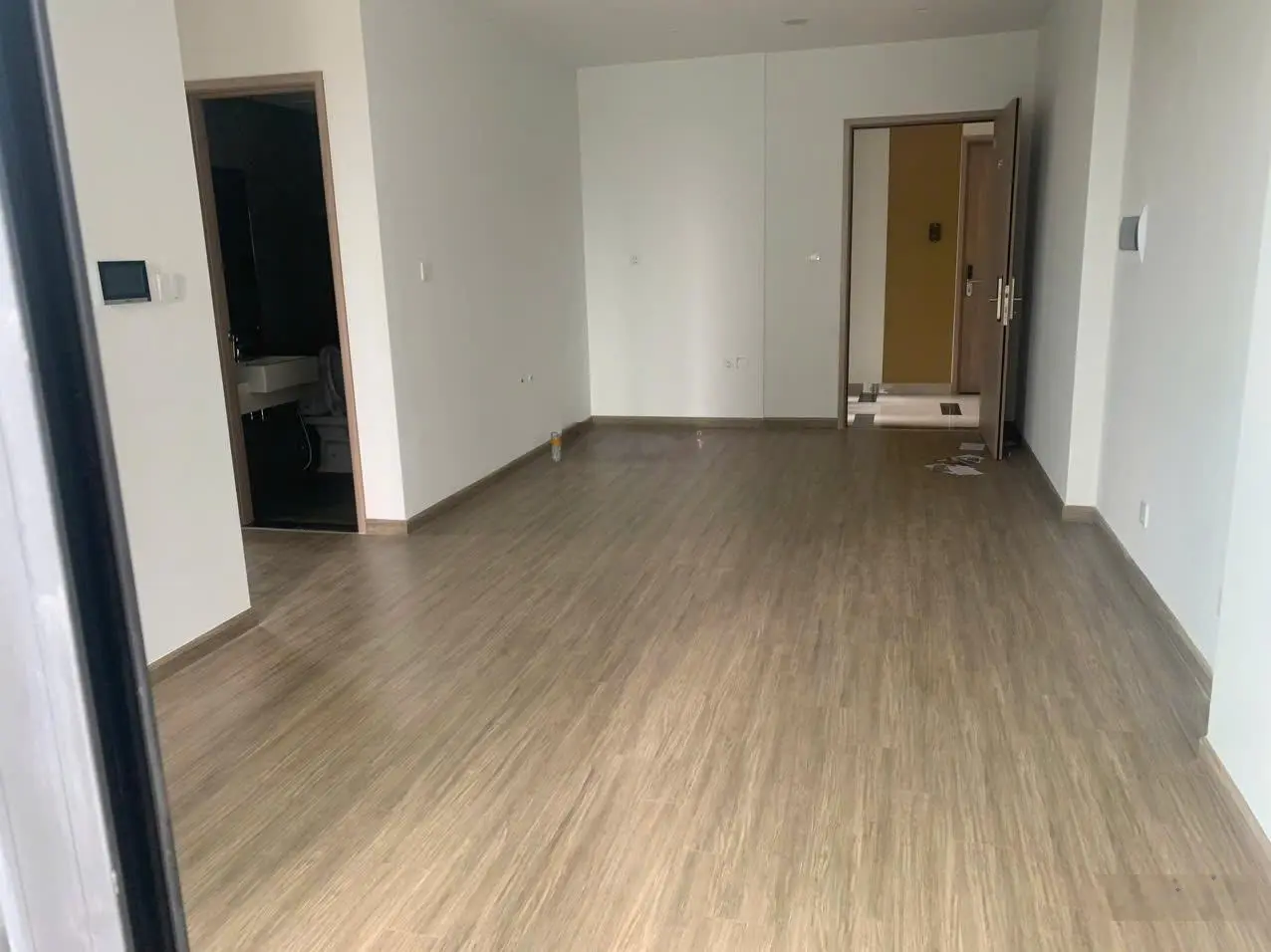 Chủ nhà gửi bán căn 2N2WC góc tòa P4 67m2 giá 3ty450, nhà mới, hướng đông bắc , có 2 hầm gửi xe