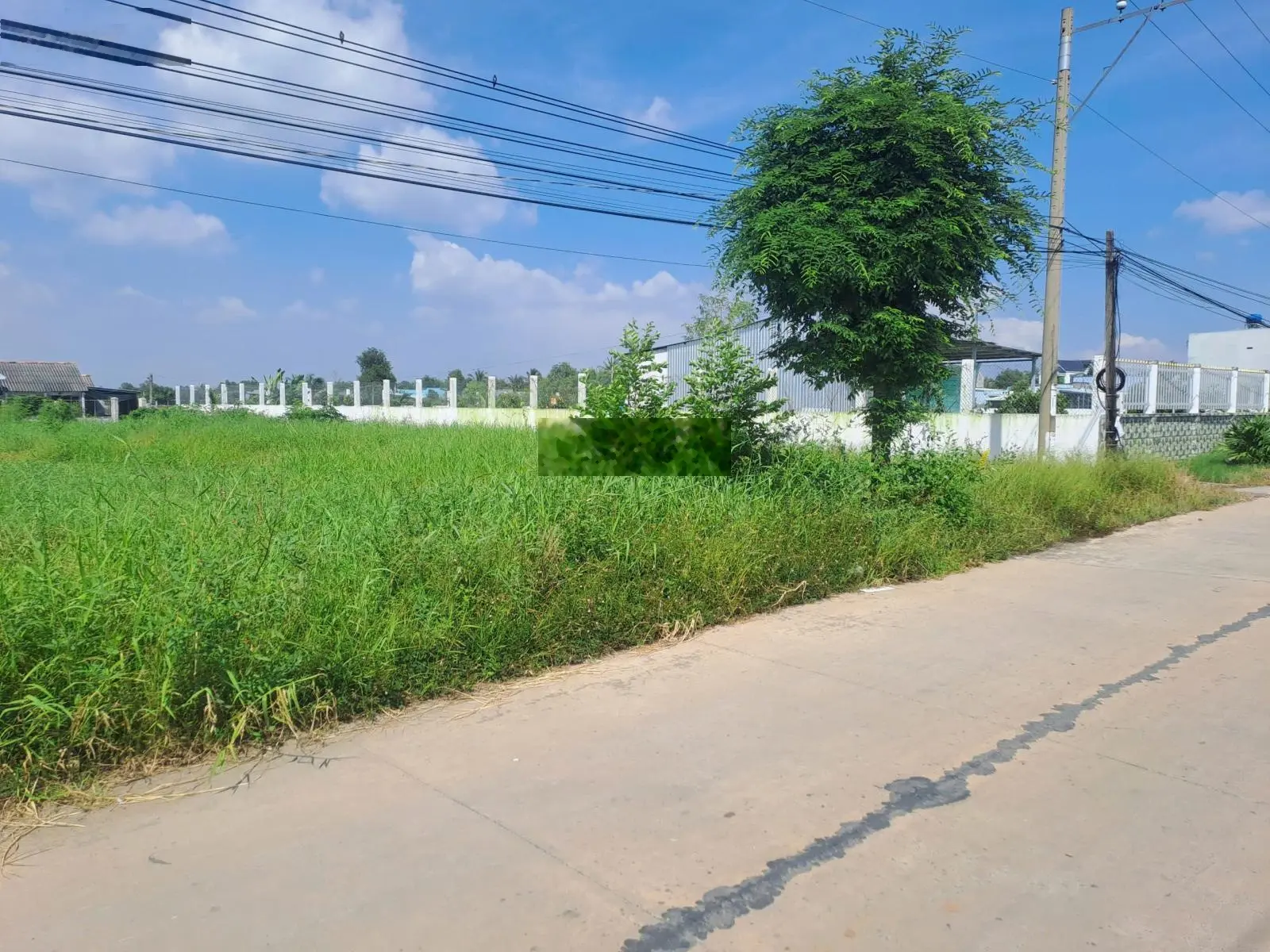 Cần bán đất thổ cư mặt tiền đường xe tải lớn chạy, khu đông dân, giá rẻ