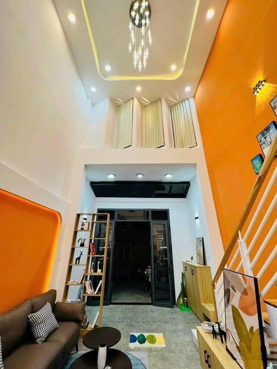 Gần TT Y Tế Dự Phòng HCM bán nhanh căn Nguyễn Biểu P2 Q5, 49m2, giá 1tỷ850. Sổ hồng sẵn, hẻm oto 7m