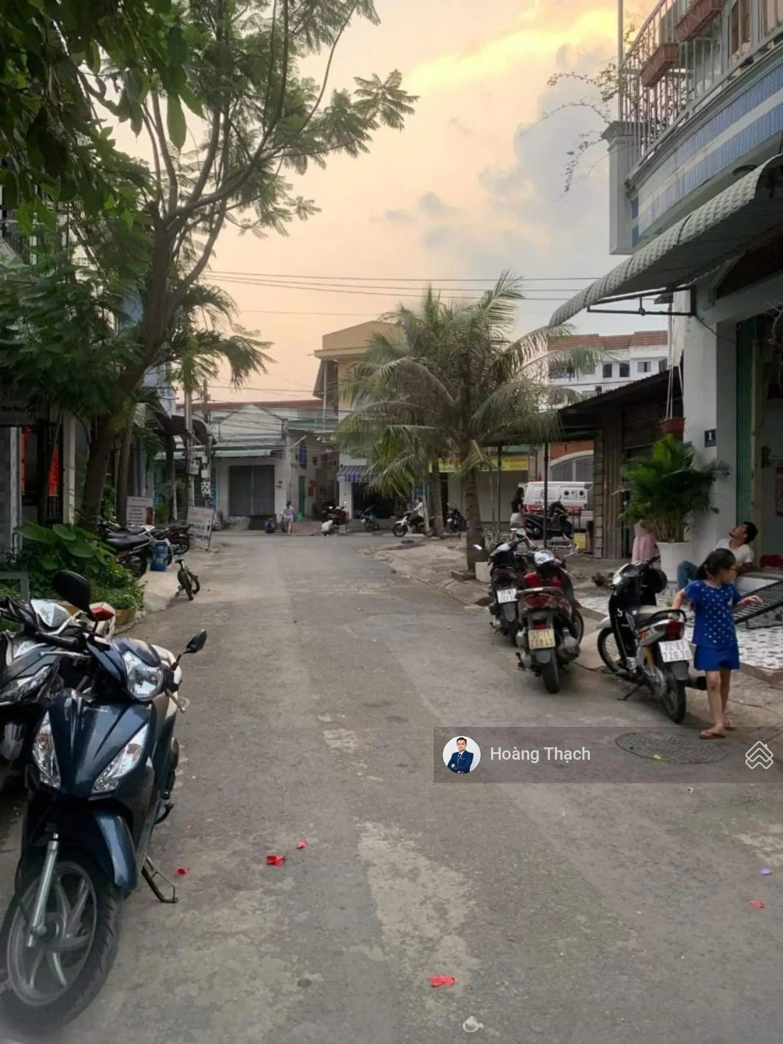 Chủ bán nhà 1 trệt 1 lầu có thêm 9 phòng trọ đang cho thuê 16tr/tháng ngay chợ Dĩ An 2