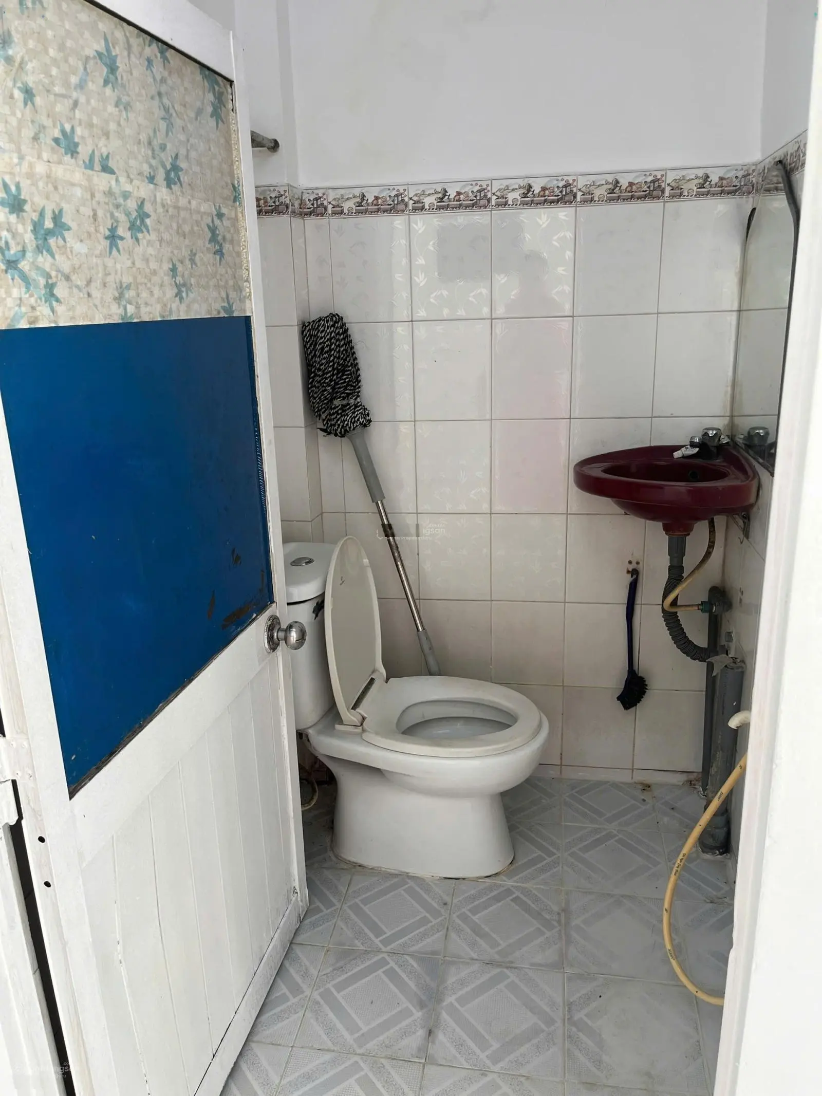 Nhà Mặt tiền Khu kinh doanh Chợ Phạm Thế Hiển, P4, Q8. Nhà 1trệt, 1lầu BTCT, Ngang 4,5m x Dài 6m.