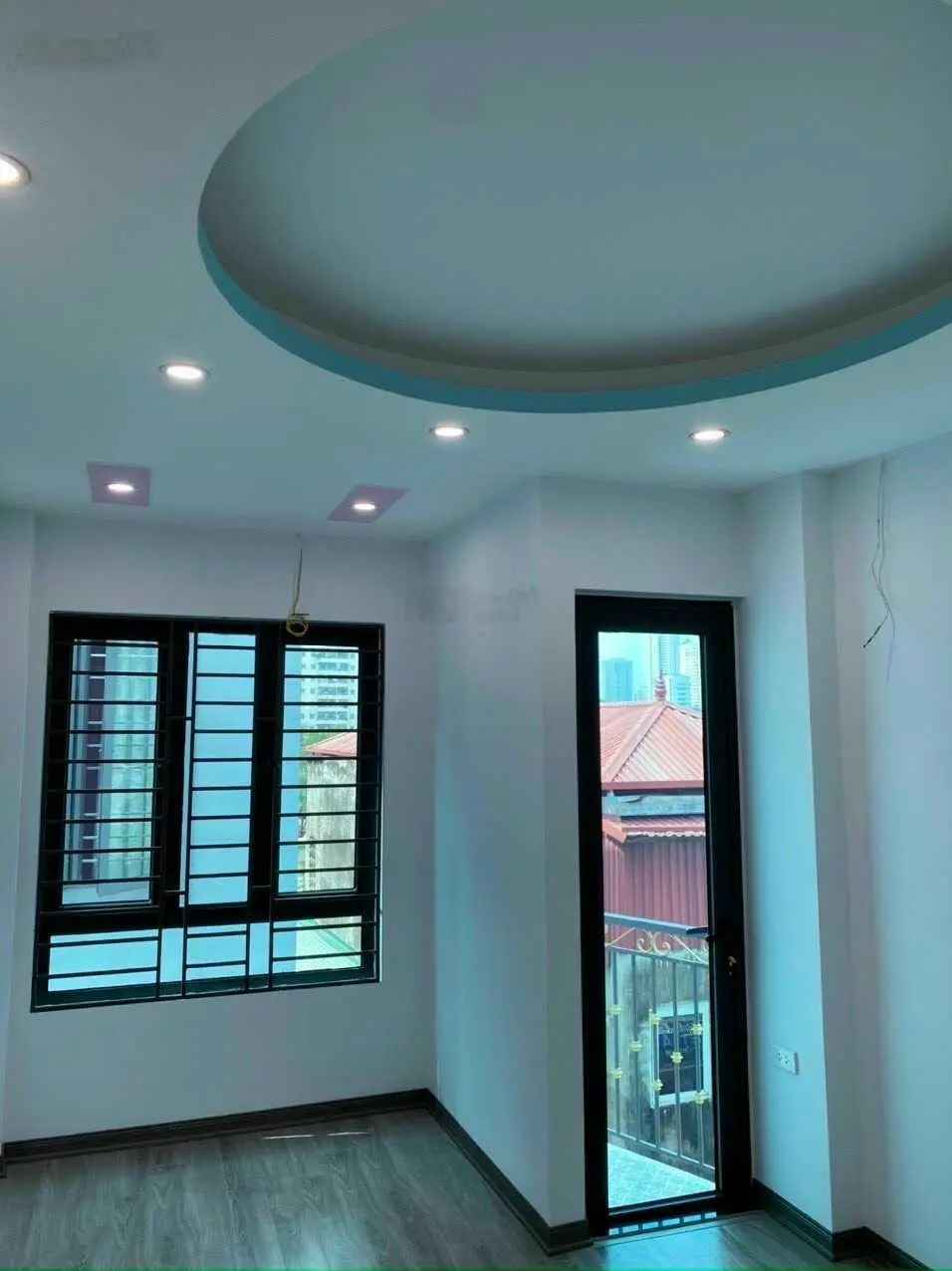 Chính chủ bán nhà 5 tầng ngã tư Đại Mỗ, Vạn Phúc, Hà Đông 42m2 giá nhỉnh 5 tỷ