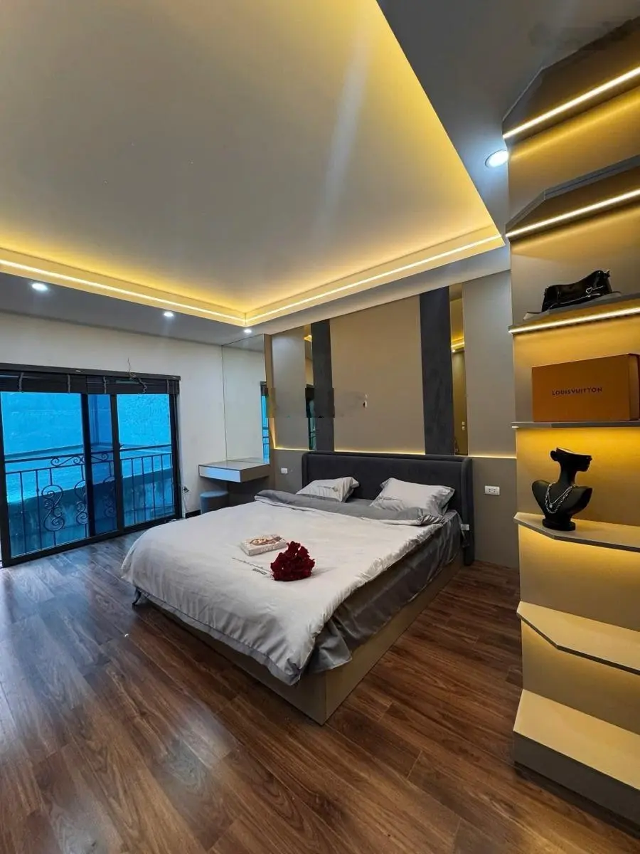 Siêu phẩm! Nhà mới koong - Xuân La - Tây Hồ - tặng full nội thất - 32m2 * 5 tầng - MT 4.3m - 7.8 tỷ