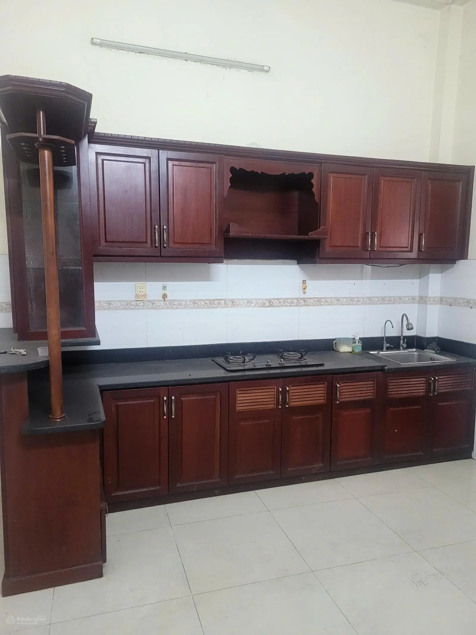 Cần bán gấp nhà 84m2, 5PN, Lê Quang Định, Phường 7, giá 9,6 tỷ thương lượng