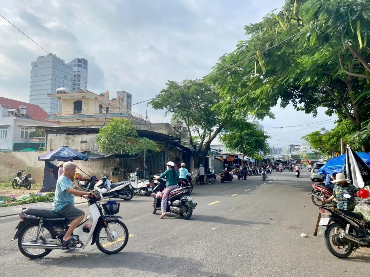Bán đất mặt đường Dương Hiến Quyền - P. Vĩnh Hòa - TP. Nha Trang. DT 761m2 giá 59trđ/m2