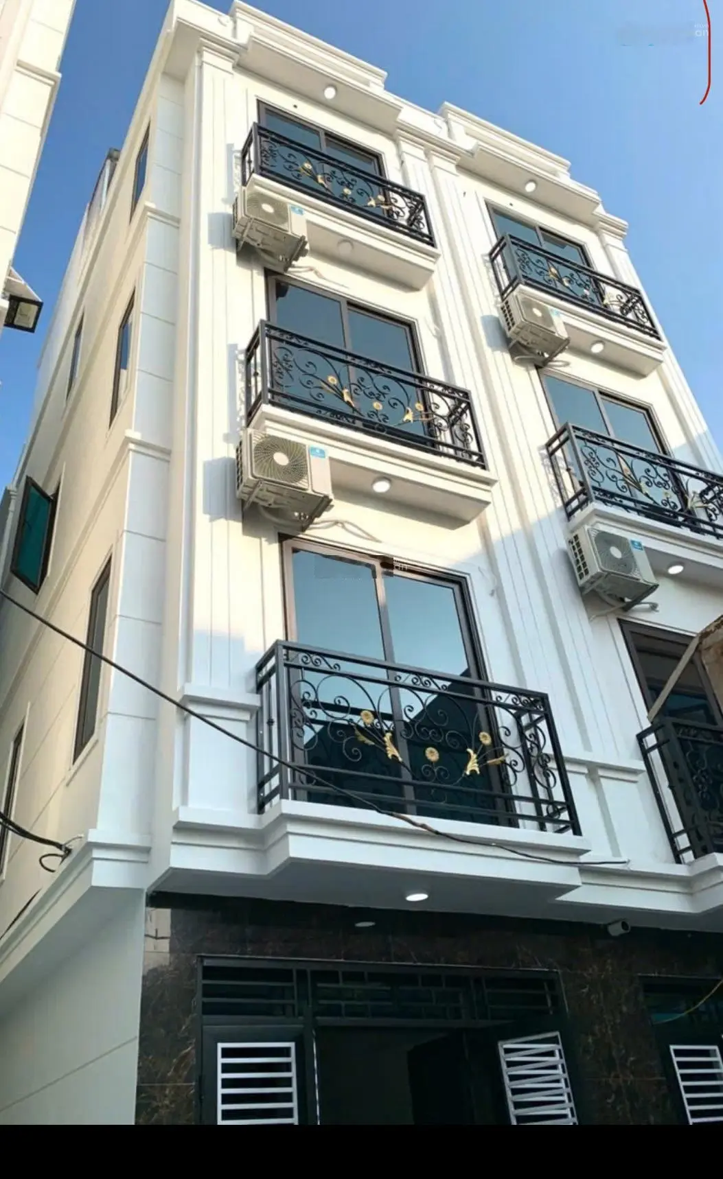 Khu đất vàng-Phố xốm-35m2/5 tầng/xe tải đỗ cửa/20m xe tải tránh nhau/SDCC/ngõ thông/chủ thiện chí