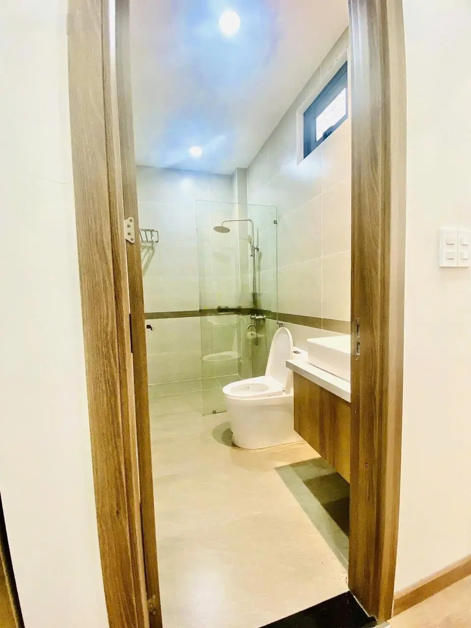 BÁN NHÀ HXH NGAY BIGC TRƯỜNG CHINH QUẬN TÂN PHÚ 60M2 3 TẦNG CHỈ HƠN 5 TỶ FULL NỘI THẤT CHỦ GẤP BÁN.