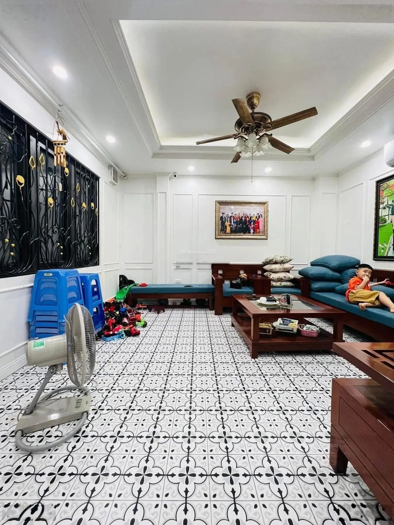 Bán nhà tây hồ_kinh doanh_ô tô_thang máy_dt 40/50m_7 tầng_mt 7m_cách phố 1 nhà_ 15,5 tỷ_0977865445