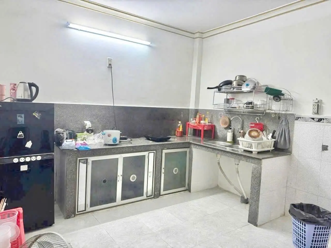 Bán nhà - Bến Du Thuyền Nha Trang, sổ đỏ ODT, đường nhựa 7m + gần biển - chỉ 3tỷ200