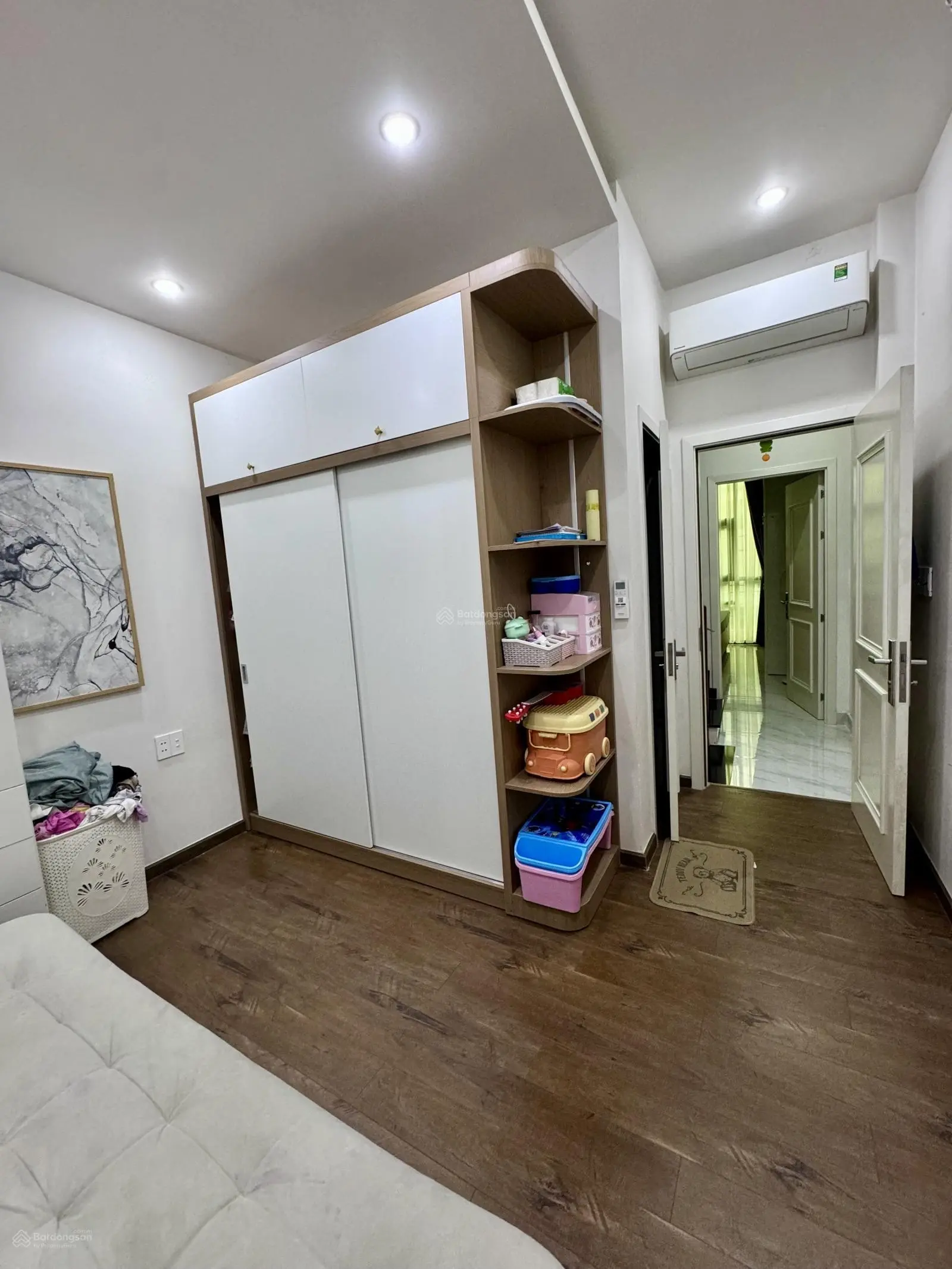 Bán nhà riêng 4PN, 4WC, 35m2 tại Âu Cơ, Phường 10, Tân Bình, 5,6 tỷ