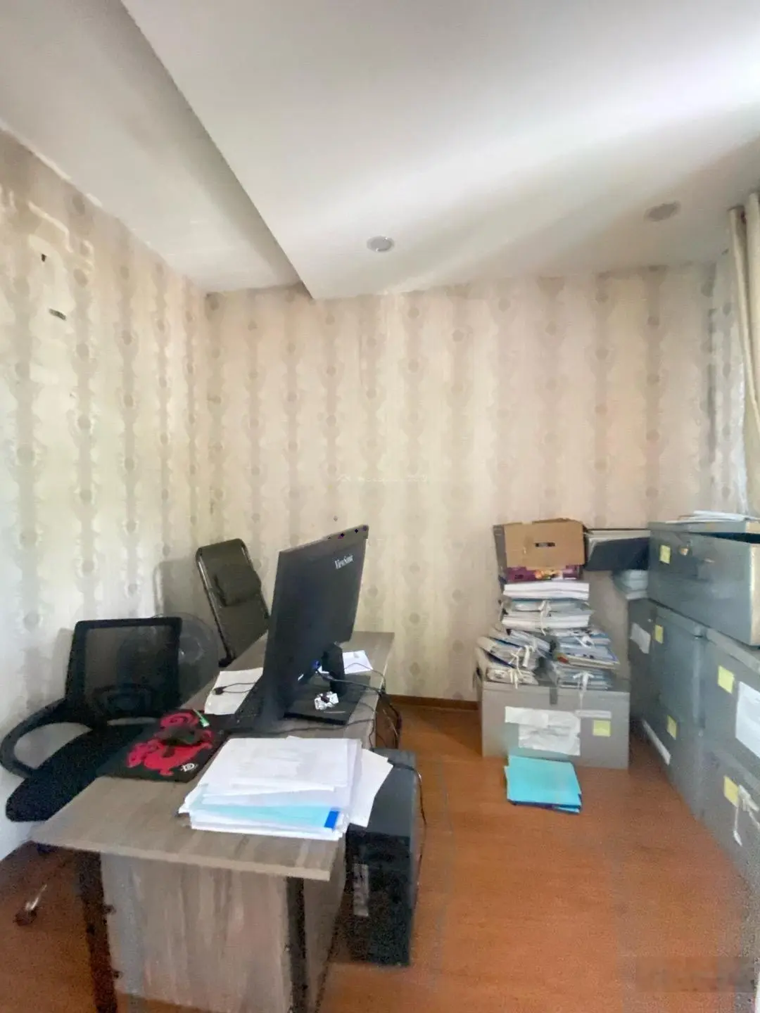 Bán nhà 3 tầng mặt tiền Nguyễn Hữu Thọ, 85.1m2, sát 2 bệnh viện lớn, ngay đoạn kinh doanh sầm uất